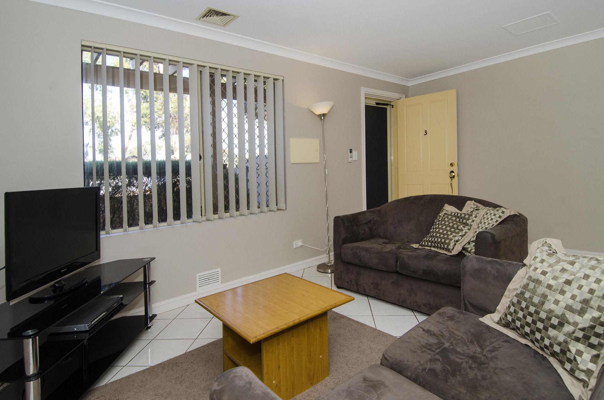 Quality Inn Railway Motel Kalgoorlie Exterior photo