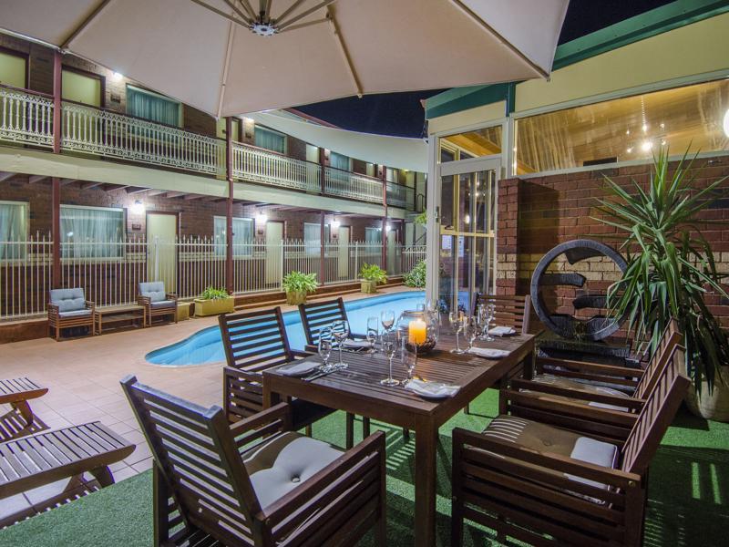 Quality Inn Railway Motel Kalgoorlie Exterior photo