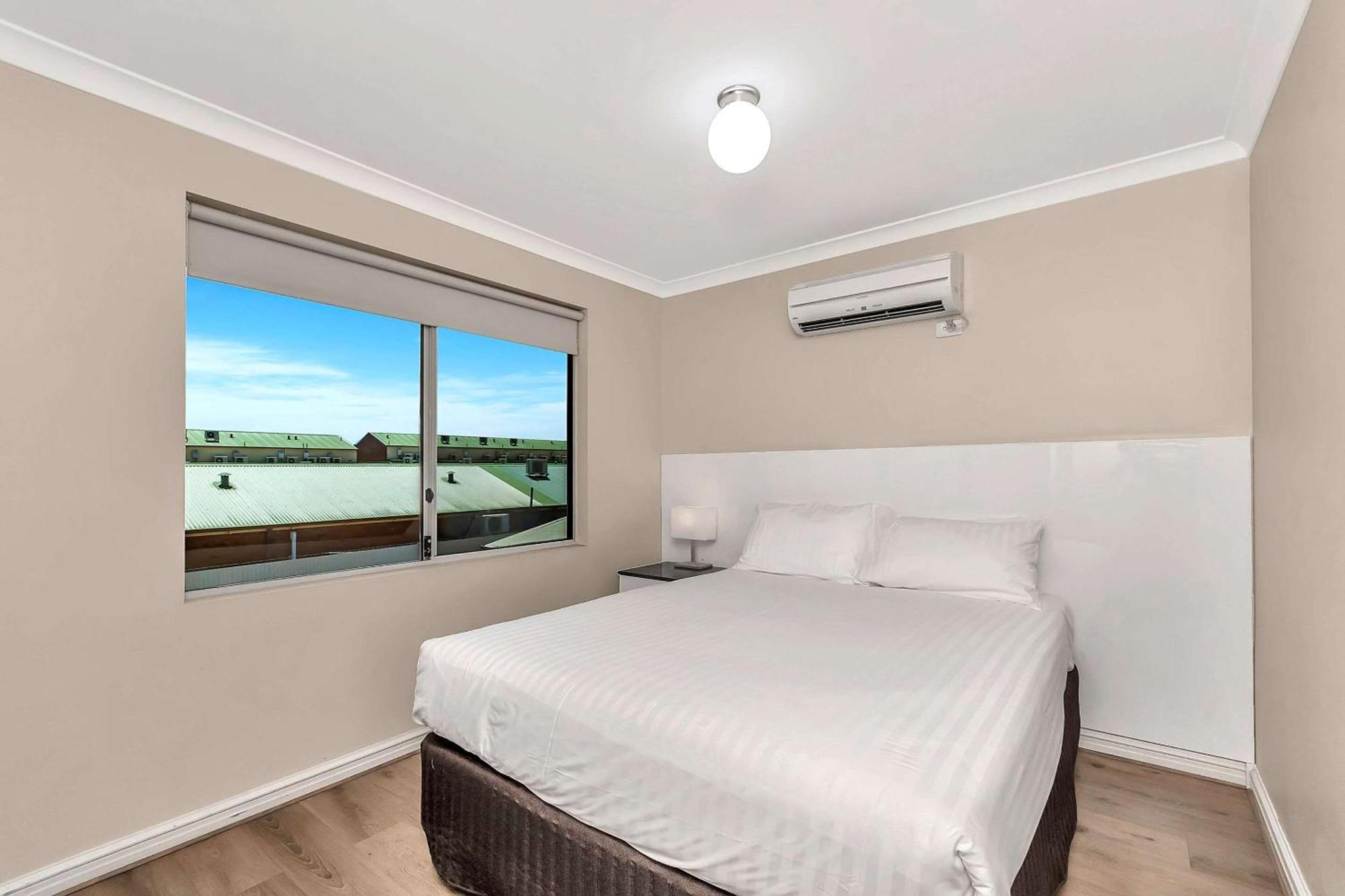 Quality Inn Railway Motel Kalgoorlie Exterior photo