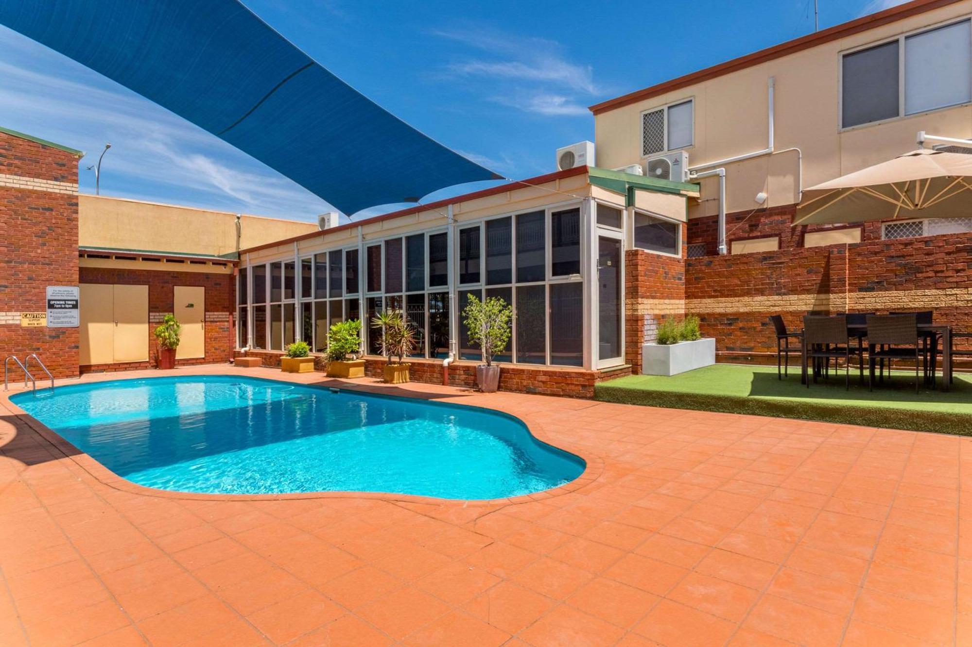 Quality Inn Railway Motel Kalgoorlie Exterior photo