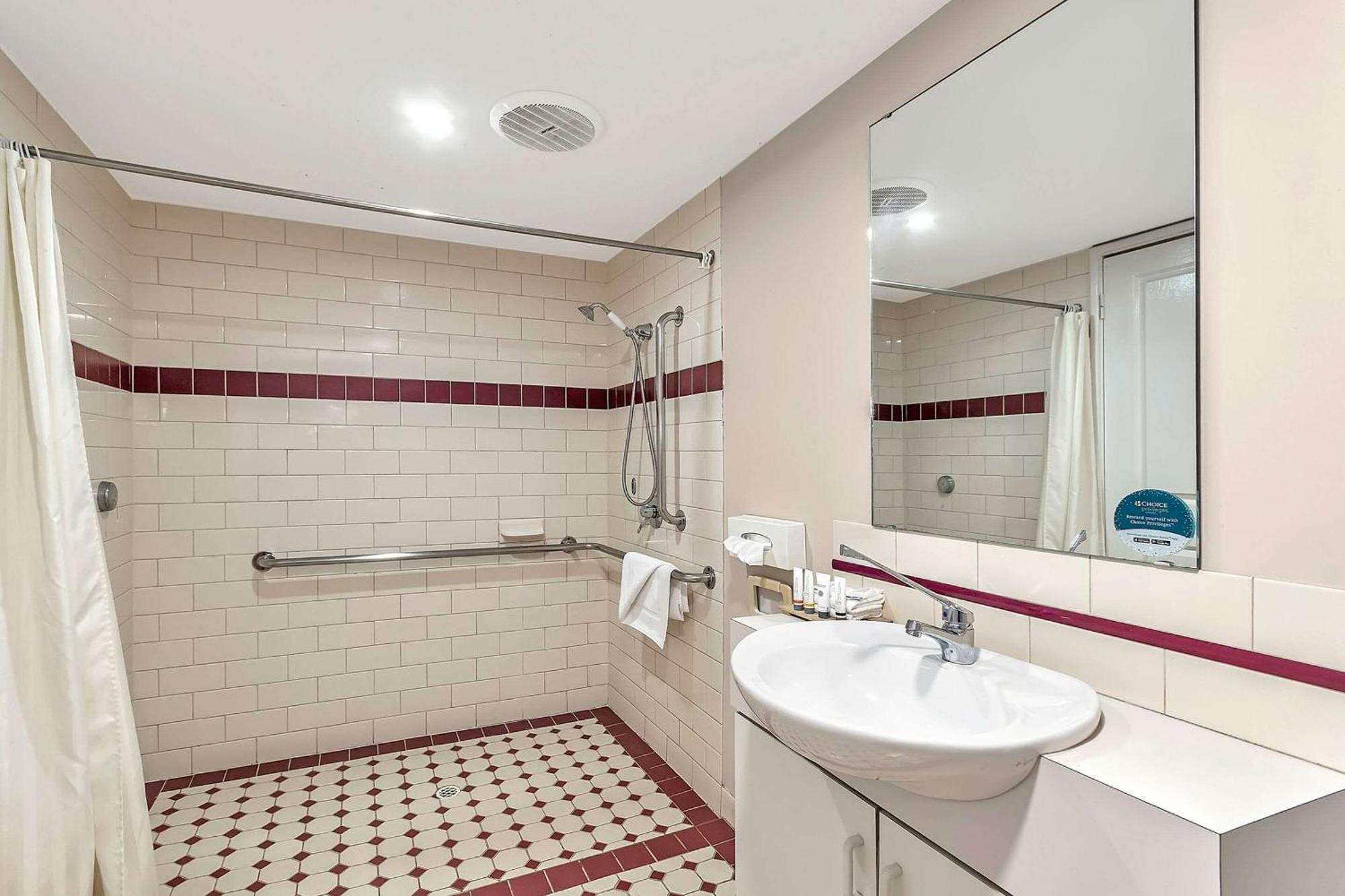 Quality Inn Railway Motel Kalgoorlie Exterior photo