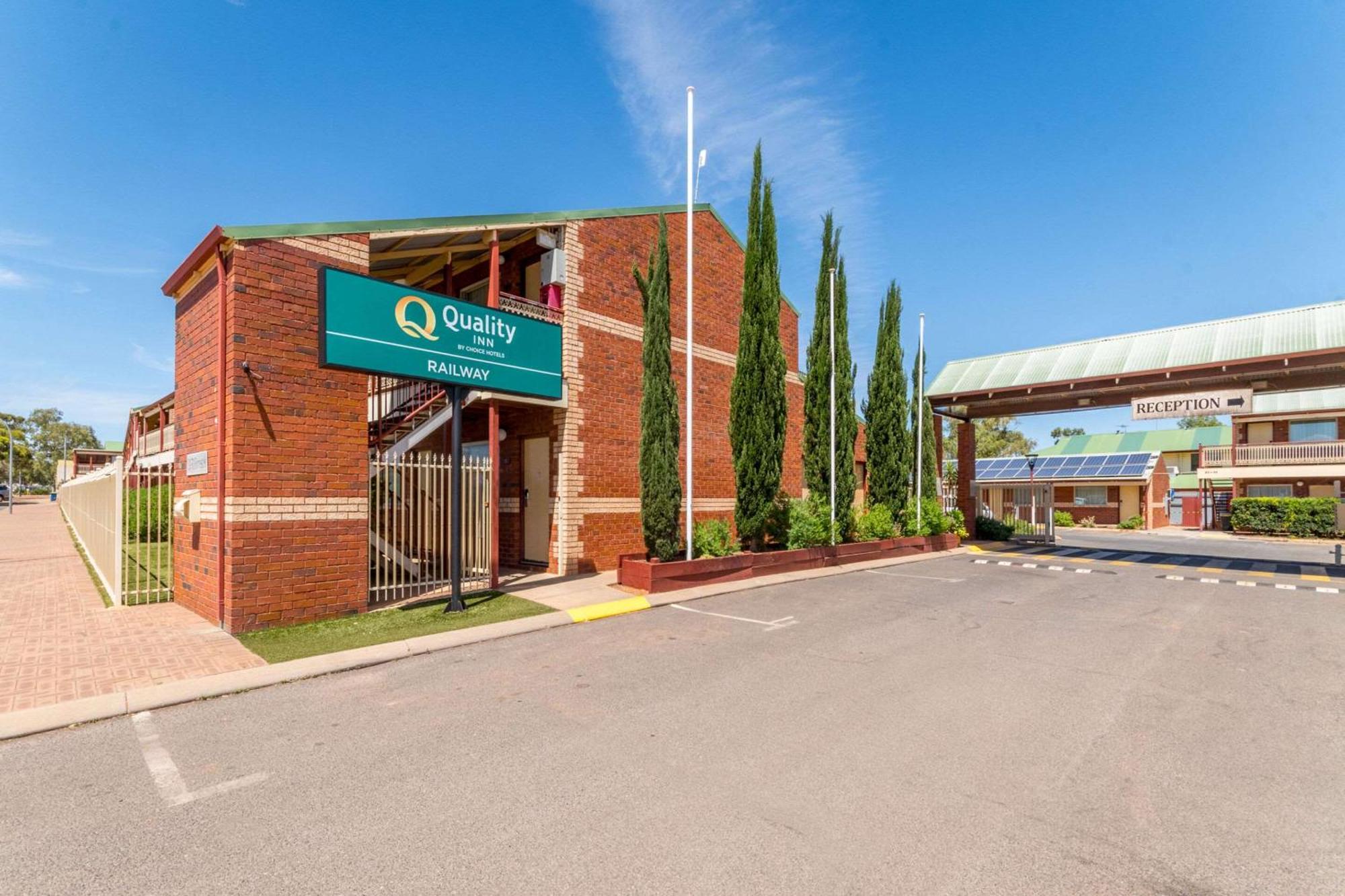 Quality Inn Railway Motel Kalgoorlie Exterior photo